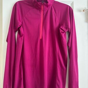 Patagonia Women's Long Sleeve 1/4 Zip Top in Bright Fuchsia